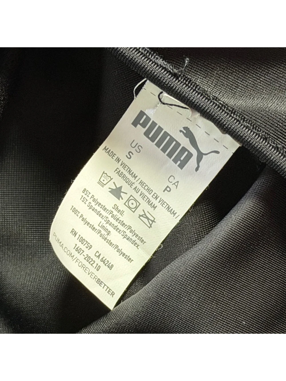 PUMA black chlorine resistant soft fabric athletic one piece swimsuit Sz S New
